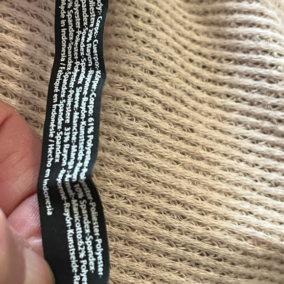 Out From UnderBy Urban Outfitters Tan Waffle Print Top Sz Small - Picture 7 of 7